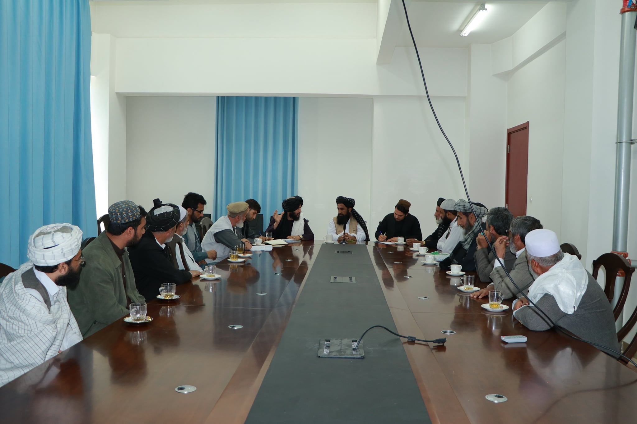 جلسه با کارمندان متقاعد انستیتوت اتو میخانیکی