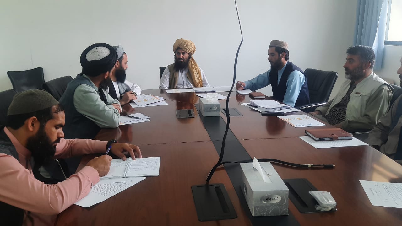 جلسه اداری اداره تعلیمات