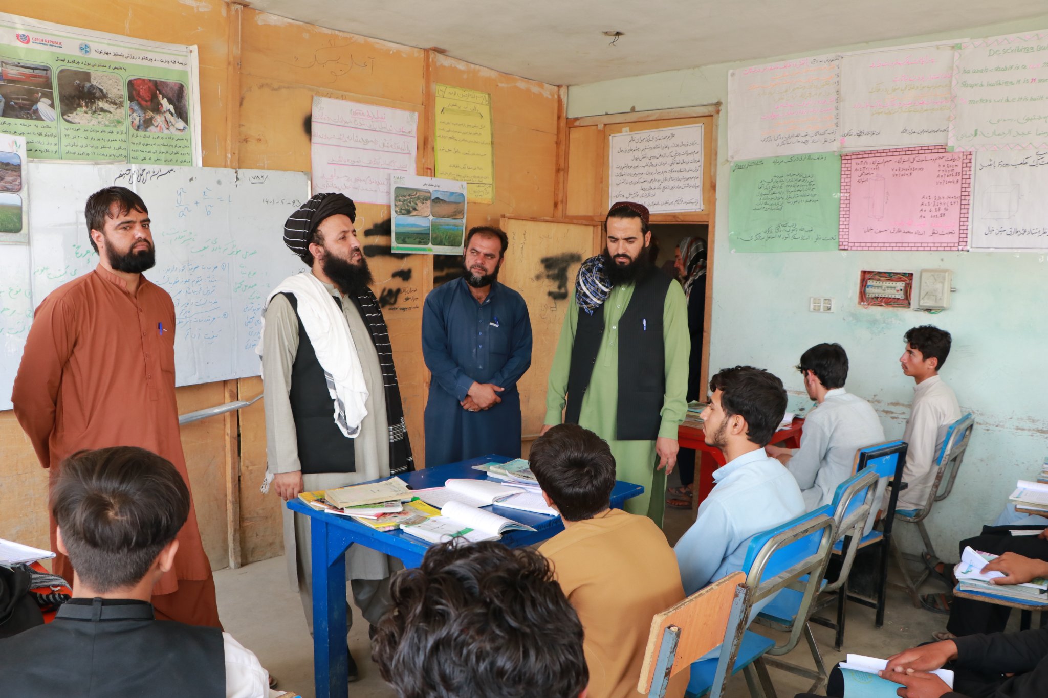 د اکاډمیکو چارو مرستیال