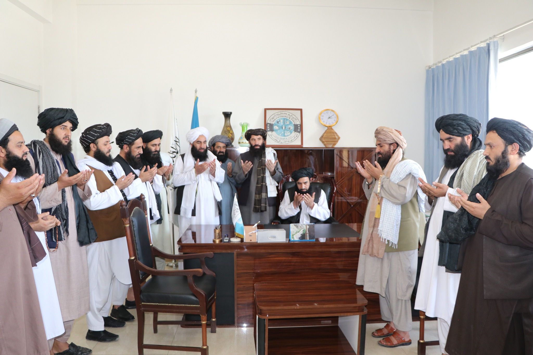 معرفی معاون